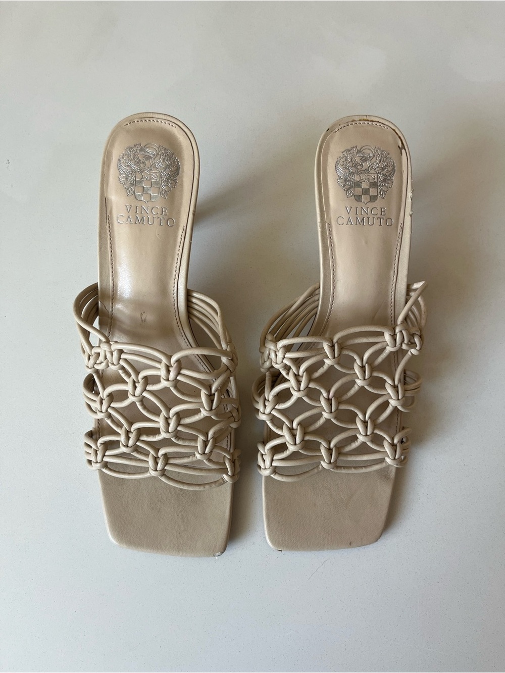 VINCE CAMUTO Nude Leather Braided Sandal Heels, Size 9 - Picture 2 of 4